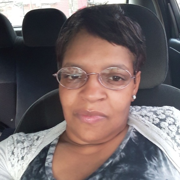 Meet your Posher, Theresa - Picture 1 of 1